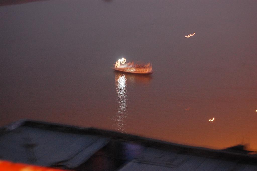 Puja Guest House Varanasi Exterior foto